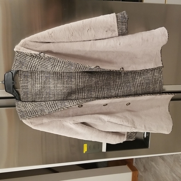 💕LOVE TOKEN💕 Eddie Faux Fur Reversible Hooded Coat ~ Plaid Print Small S NWT - Picture 11 of 16